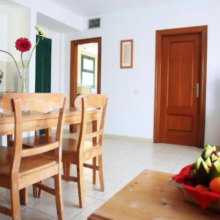 Apartman Pool View With All Inclusive, Wifi, Beach Corralejo