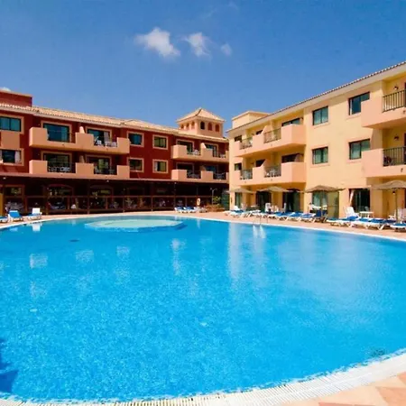 Pool View With All Inclusive, Wifi, Beach